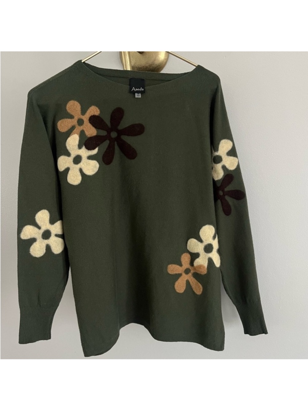 Aaeda Olive Chuncky Gorpcore Floral Long Sleeve sweater size M
